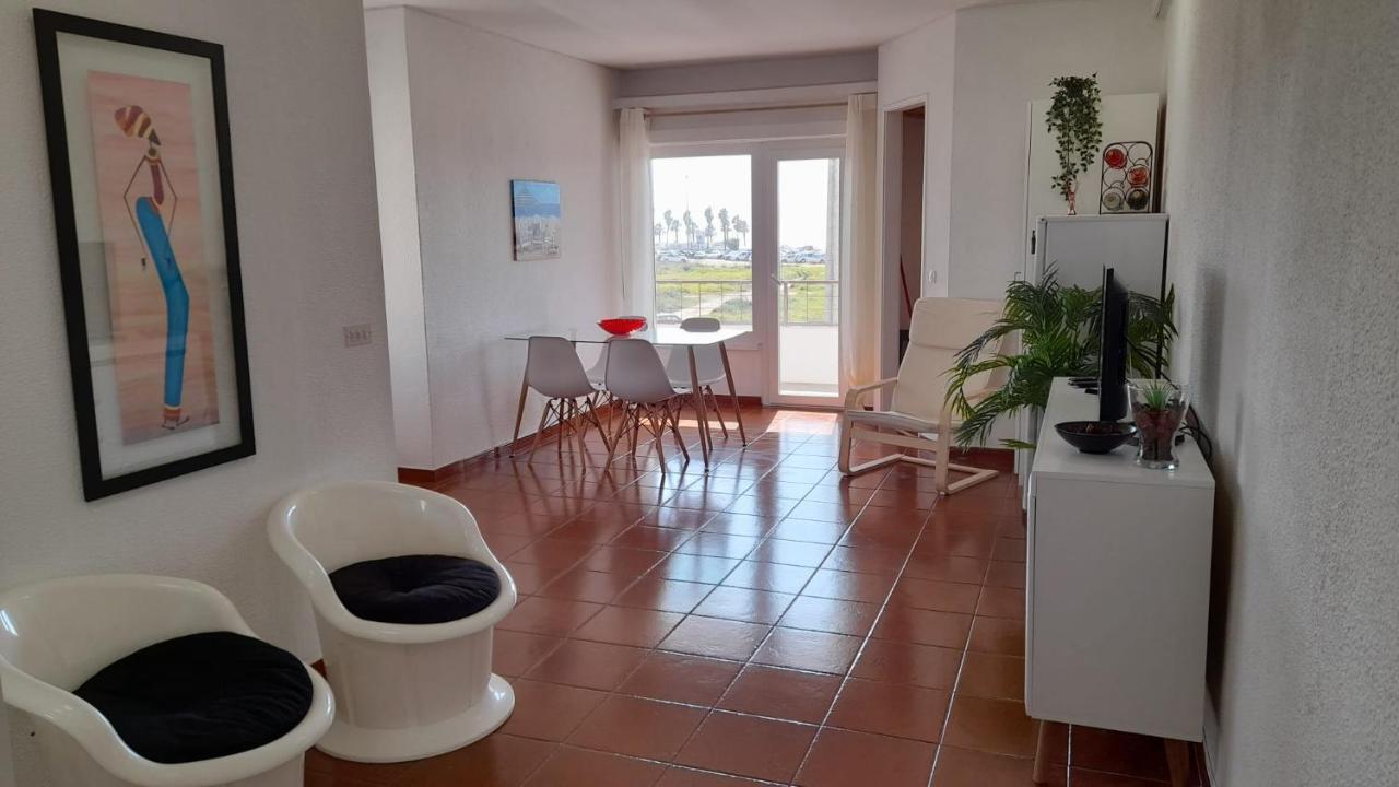 Carcavelos Surf Beach House Exterior photo