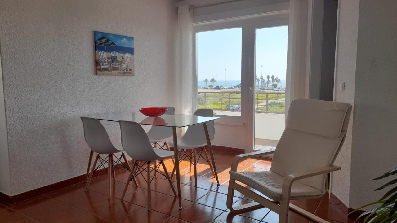 Carcavelos Surf Beach House Exterior photo